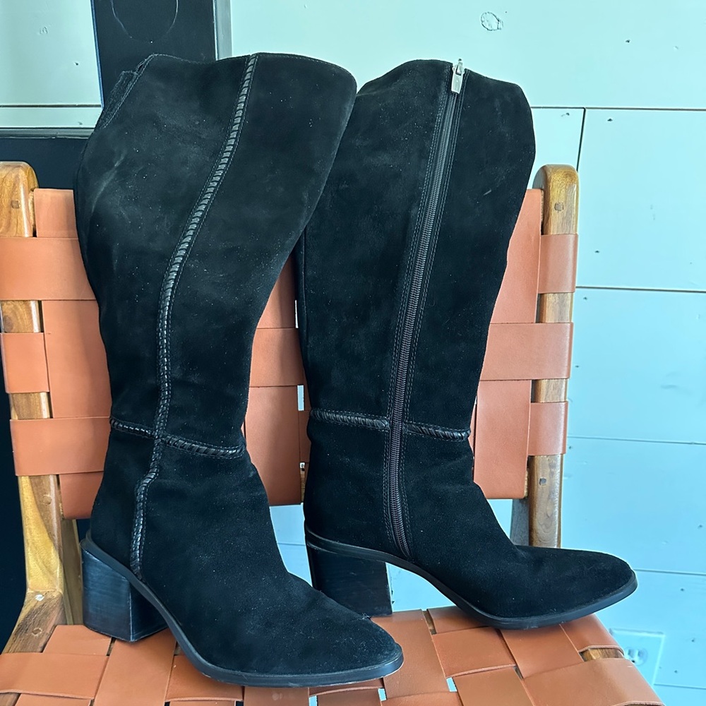 Vince Camuto Kaleeca Black Suede Boots - 8